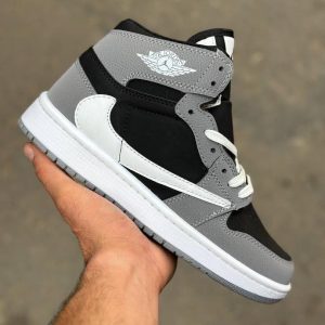 ترویس ساقدار طوسی